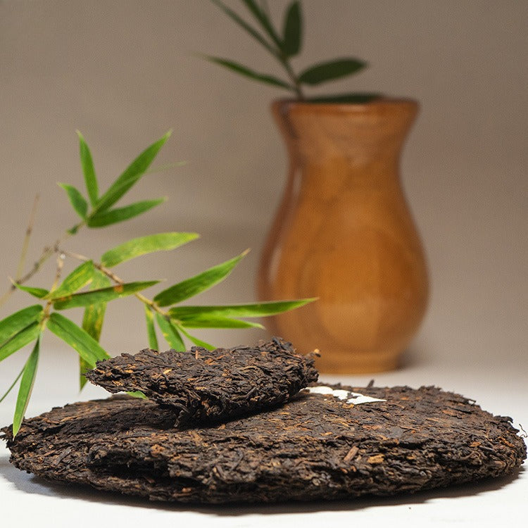 2012 Spring Yunnan Shu Puer Tea Cake [Meng Ku]