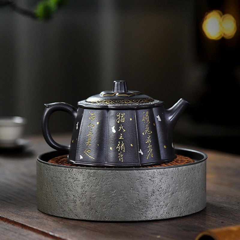 Full Handmade Yixing Zisha Teapot [Jin Ling Hua] (Hei Luolan - 350ml)