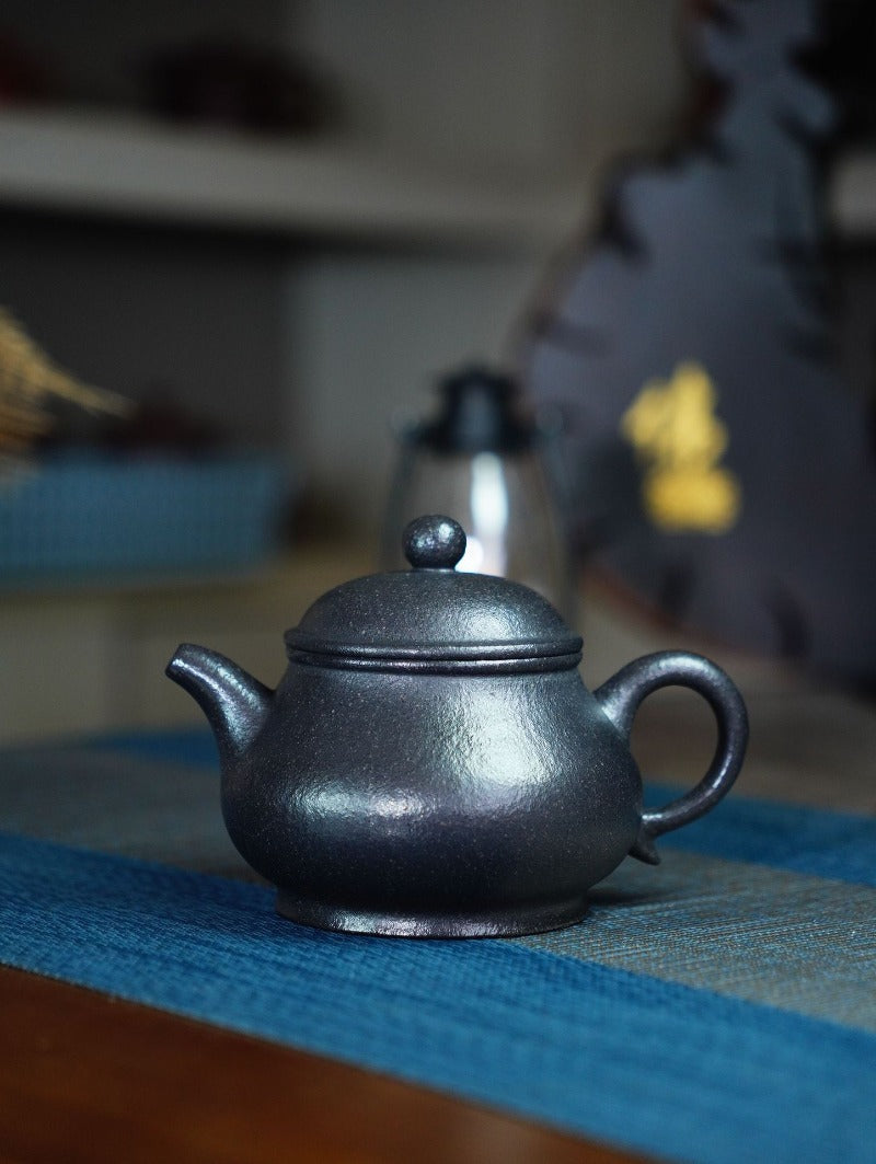 Théière Yixing Zisha entièrement faite à la main [Gao Pan Pot] (Zhu Ni cuit en réduction - 240 ml)
