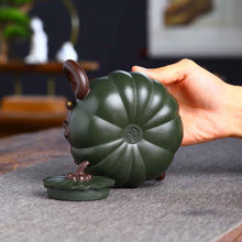 Load image into Gallery viewer, Full Handmade Yixing Zisha Teapot [Bi-color Pumpkin Pot 双色南瓜壶] (Lu Ni/Hong Ni - 380ml)
