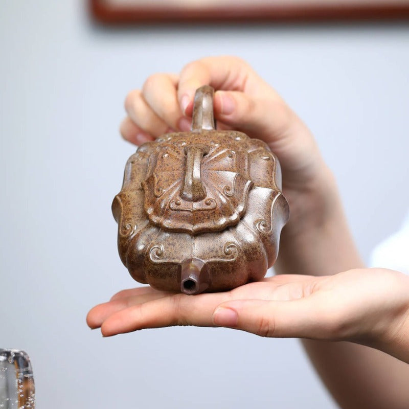 Full Handmade Yixing Zisha Teapot [Jinnang Ruyi Pot] (Di Cao Qing Firewood Fired - 180ml)