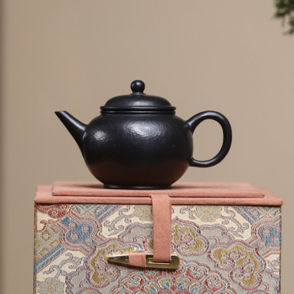 Yixing Zisha Teapot [Mini Shui Ping] (Wrinkled Skin Zhu Ni - 95ml)
