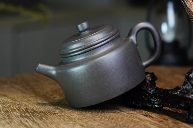 Théière Yixing Zisha entièrement faite à la main [Pot Dezhong] (Qinghui Ni - 190 ml)