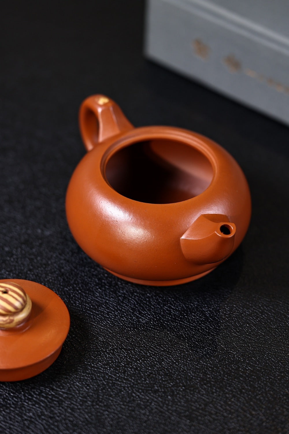 Théière Yixing Zisha entièrement faite à la main [La fortune arrive] (Xiao Meiyao Zhu Ni - 260ml)