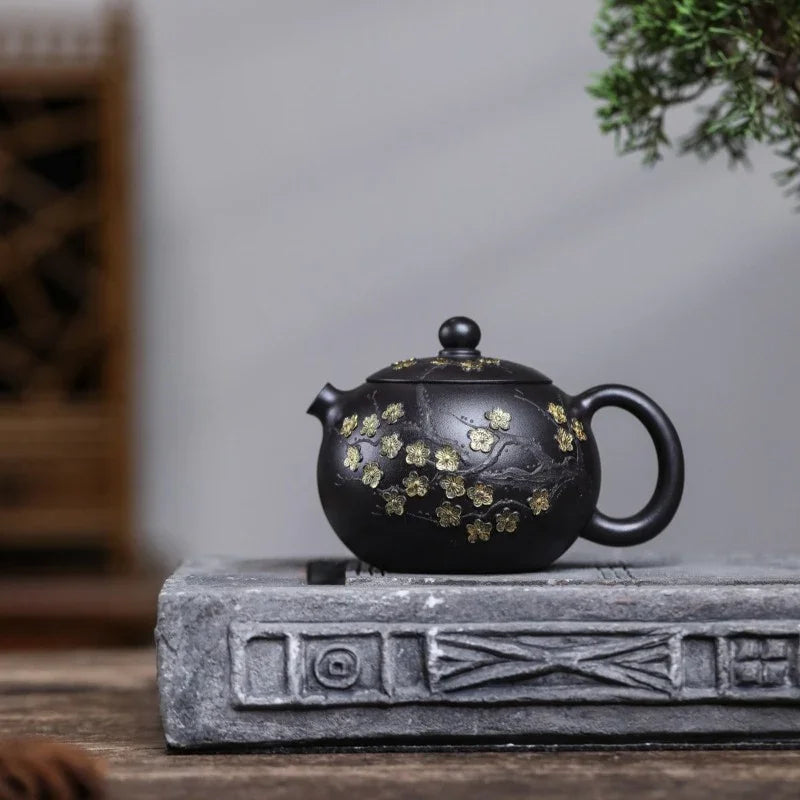宜兴紫砂茶壶【梅花西施】（石黄- 270ml）