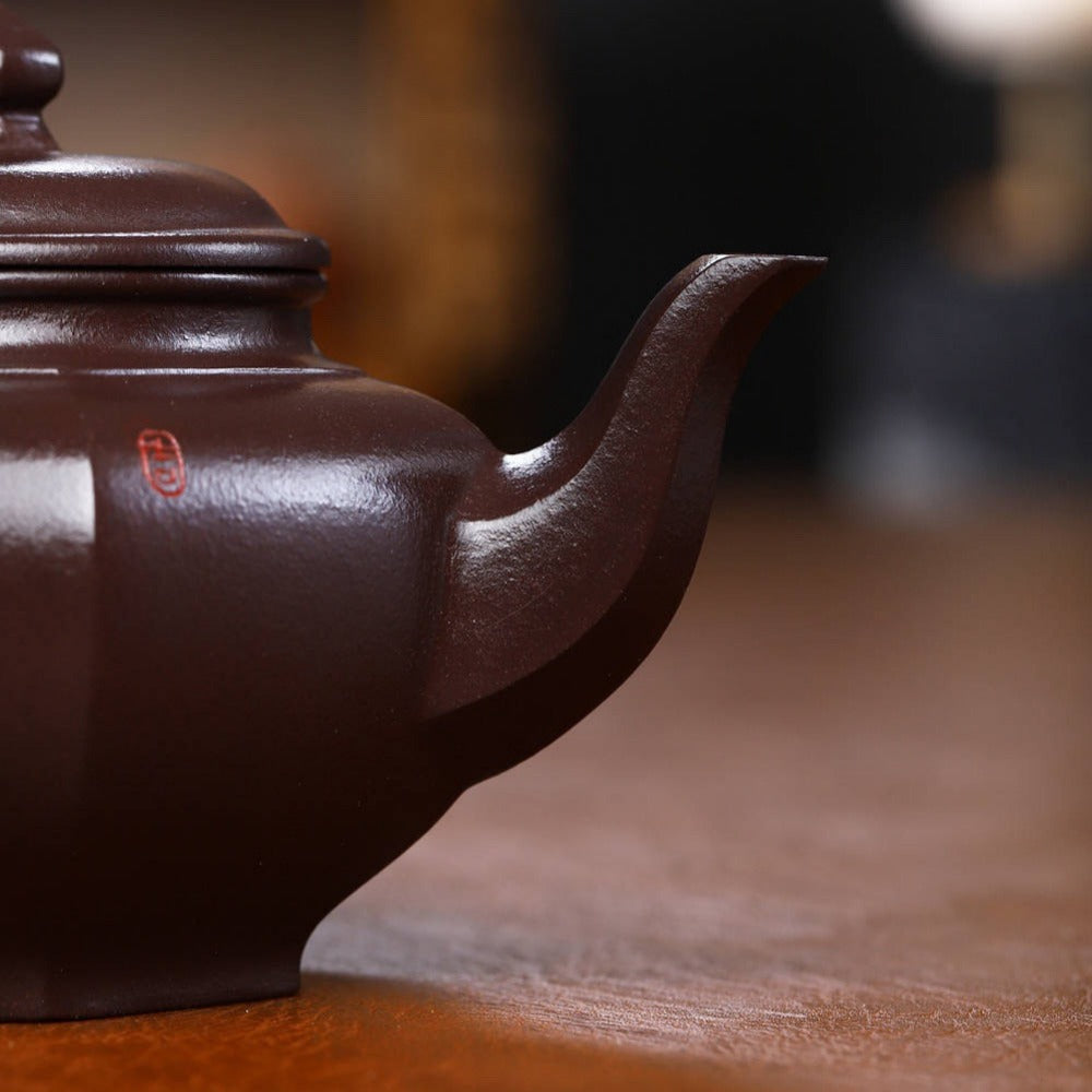 Full Handmade Yixing Zisha Teapot [Liufang Xiao Ying Pot] (Zi Ni - 280ml)