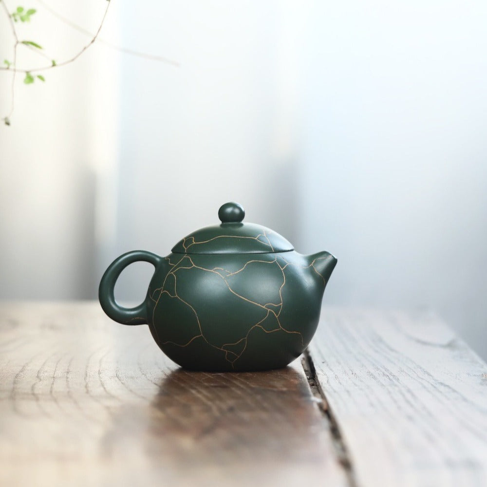 Full Handmade Yixing Zisha Teapot [Bing Wen Wendan Pot] (Minguo Lu Ni- 210ml)