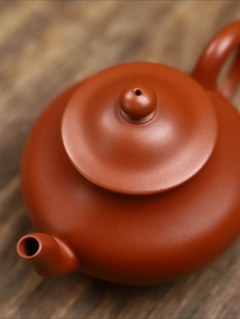 Théière Yixing Zisha entièrement faite à la main [Chapeau de paille] (Xiao Meiyao Zhu Ni - 120ml)