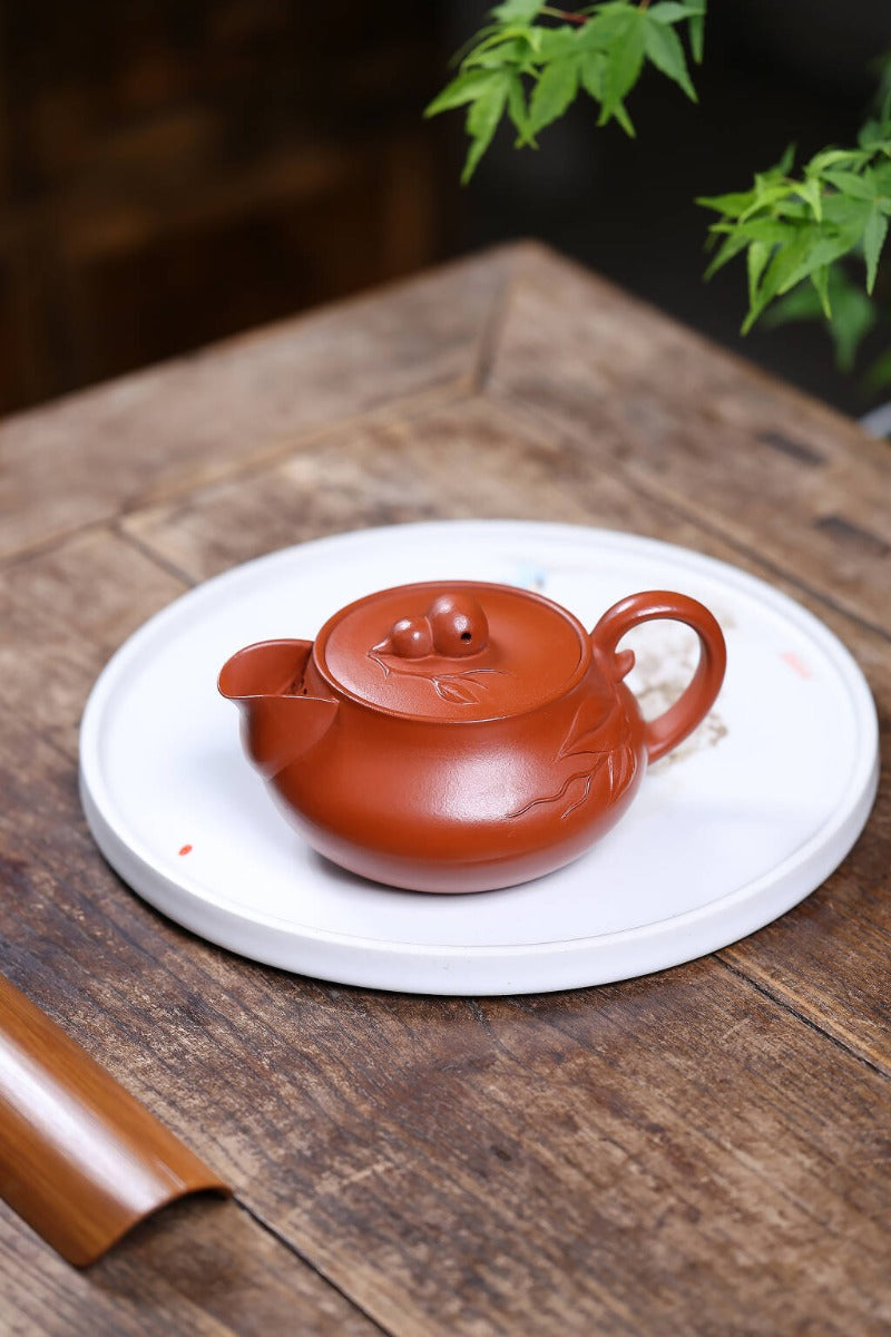 Yixing Zisha Teapot [Peach Leaves Gourd] (Zhao Zhuang Zhu Ni - 260ml)