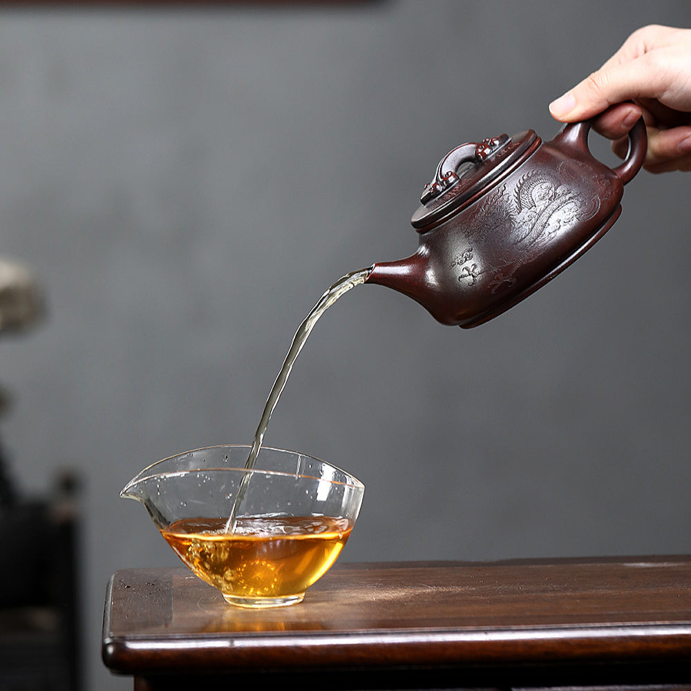 Tetera Yixing Zisha [Dragon Shi Piao] (Tie Xue Hong Sha - 320 ml)