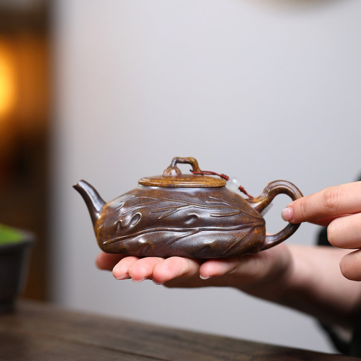 Théière Yixing Zisha [Yiye Zhiqiu] (Argile Jinsha cuite au bois de Longgu - 170 ml)
