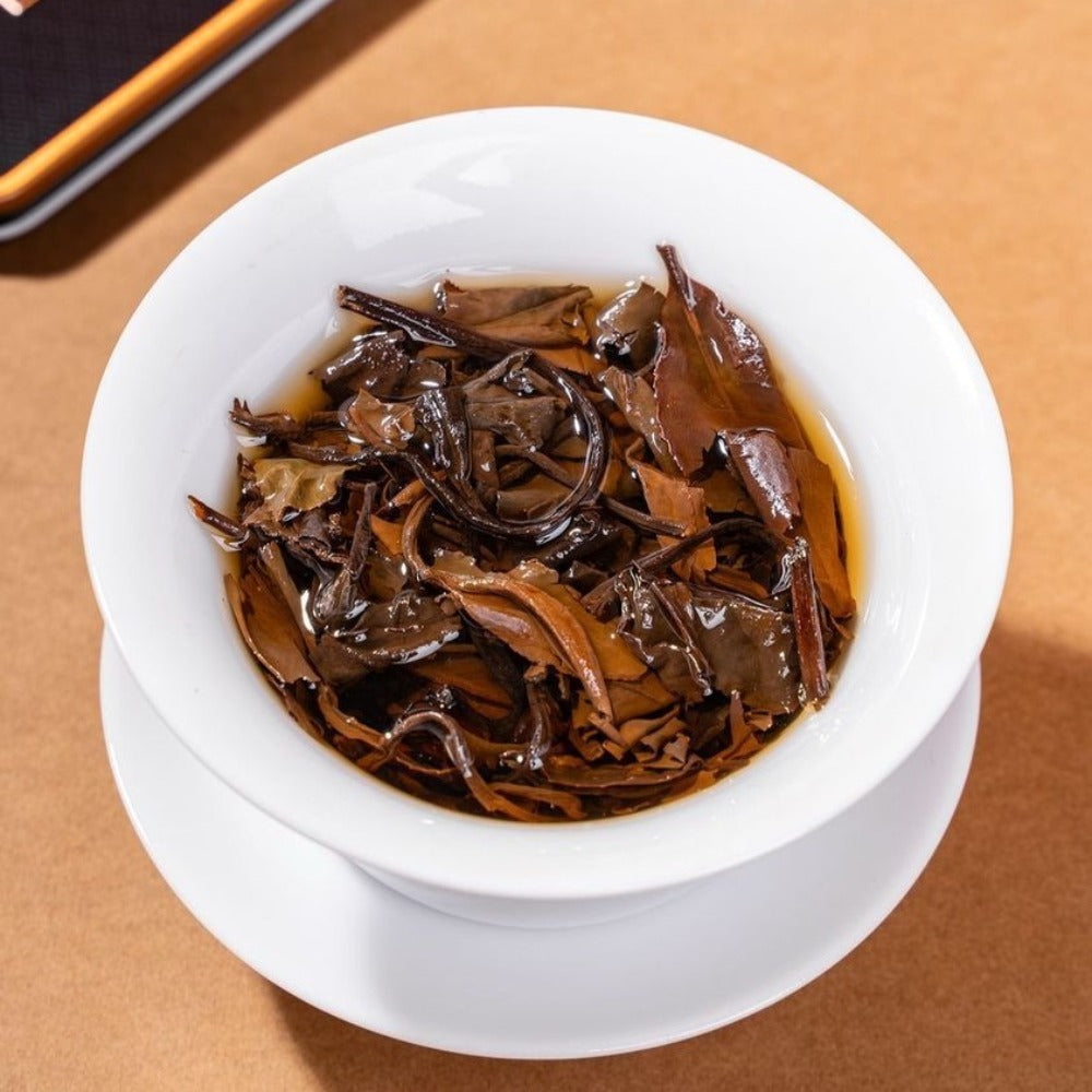 2016 Fuding Weißer Tee Ziegel [Gong Mei] Geschenkset 300g (30g x 10 Dosen)