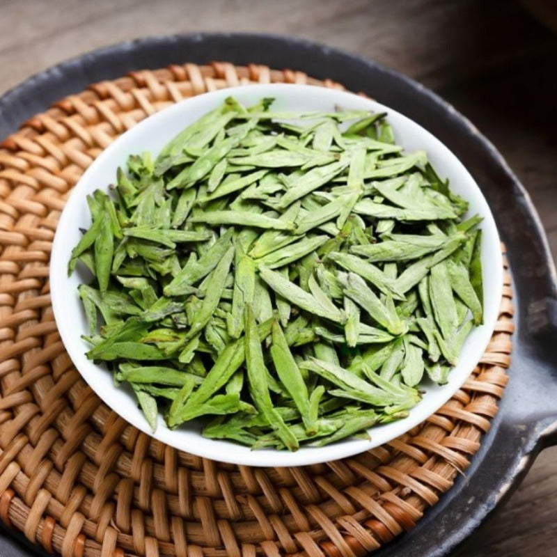 Early Spring Zhejiang Hangzhou Premium [Long Jing] Soy Fragrance Green Tea 260/520g - YIQIN TEA HOUSE | yiqinteahouse.com | green tea, long jing, tea