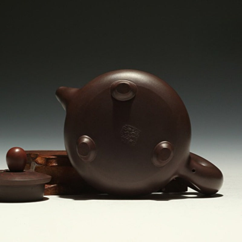 Full Handmade Yixing Zisha Teapot [Squirrel Pot] (Lao Zi Ni - 120/150ml)
