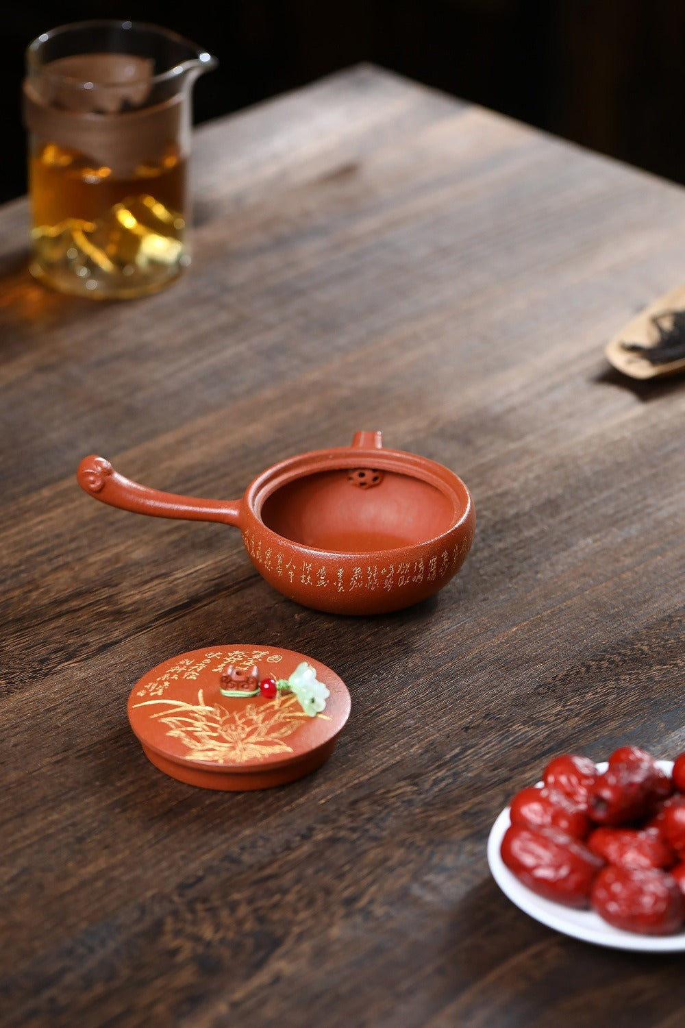 Yixing Zisha Teapot [Lotus Tang Yu] (Hong Jiang Po Ni - 110ml)