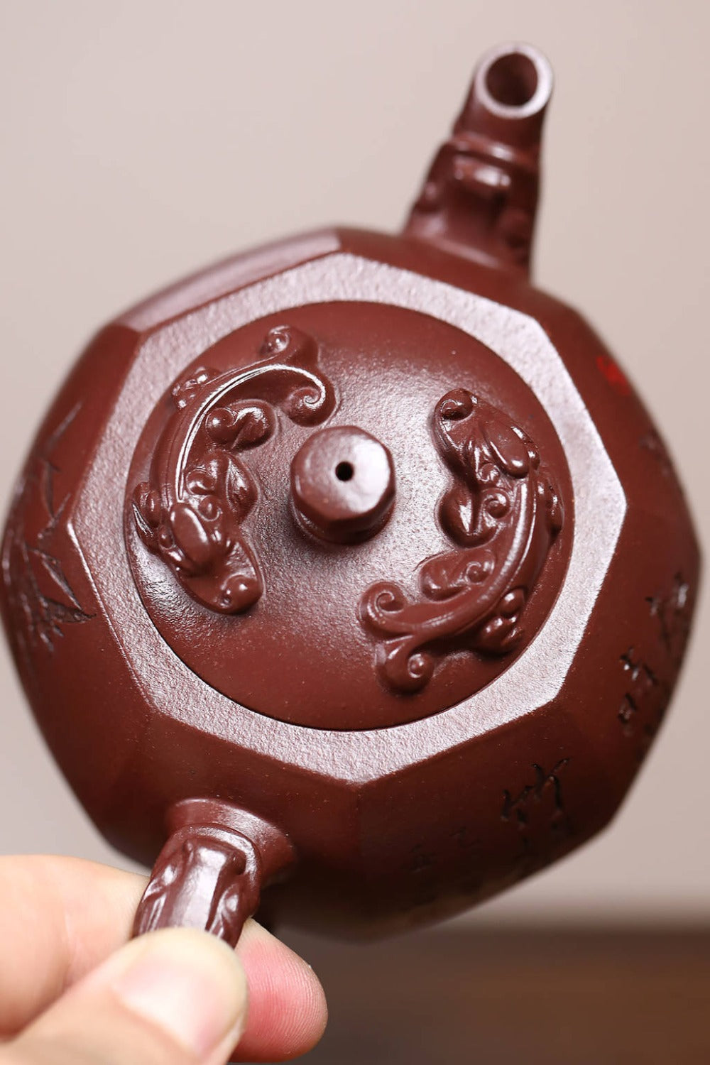 Full Handmade Yixing Zisha Teapot [Bamian Linglong Pot] (Zi Ni - 200ml)