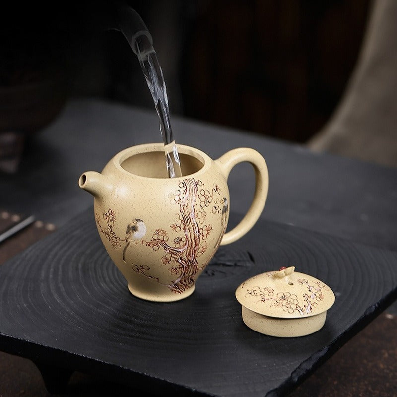 全手工宜兴紫砂茶壶 [踏雪寻梅] (本山绿泥 - 150ml)