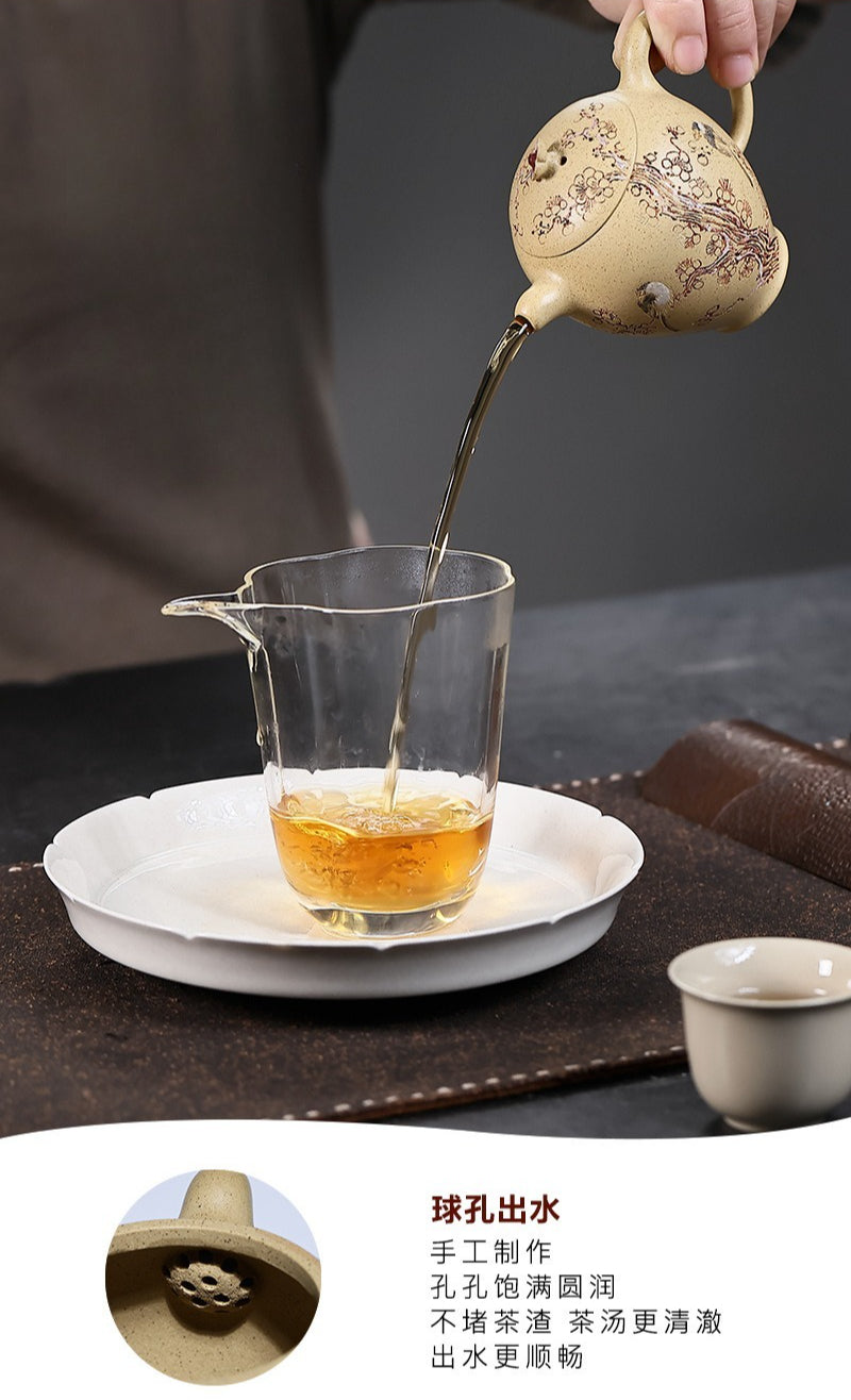 全手工宜兴紫砂茶壶 [踏雪寻梅] (本山绿泥 - 150ml)