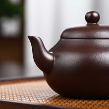 Load image into Gallery viewer, Full Handmade Yixing Zisha Teapot [Pear Pot 梨形壶] (Lao Zi Ni - 200ml)
