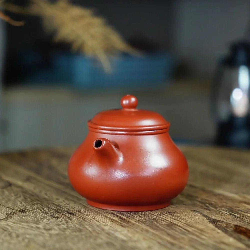 Teko Yixing Zisha yang Halus [Gao Pan Pot] (Dahongpao - 200ml)