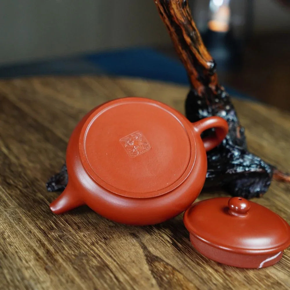 Teko Yixing Zisha yang Halus [Ming Lu Pot] (Dahongpao - 170ml)
