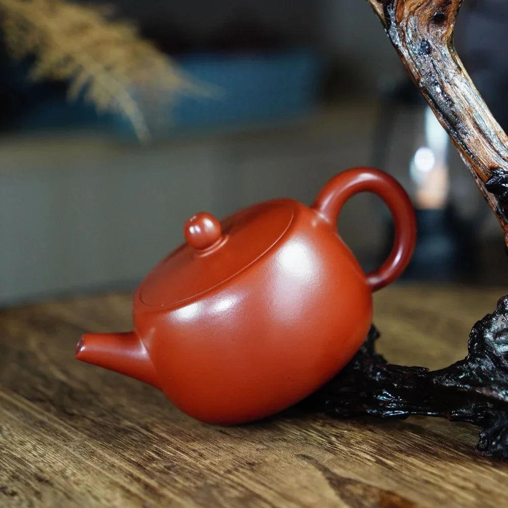 Teko Yixing Zisha yang Halus [Qingyun Pot] (Dahongpao - 230ml)