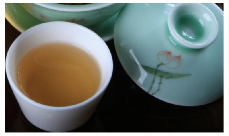 2012 Spring Yunnan Sheng Puer Tea Cake [Yi Wu]