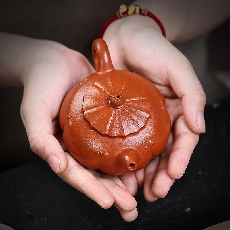 全手工宜兴紫砂茶壶 [锦绣西施] (朱砂朱泥 - 150ml)