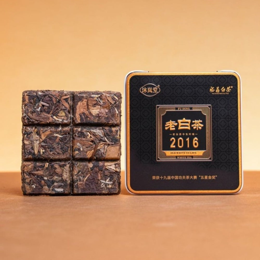 2016 Fuding Weißer Tee Ziegel [Gong Mei] Geschenkset 300g (30g x 10 Dosen)