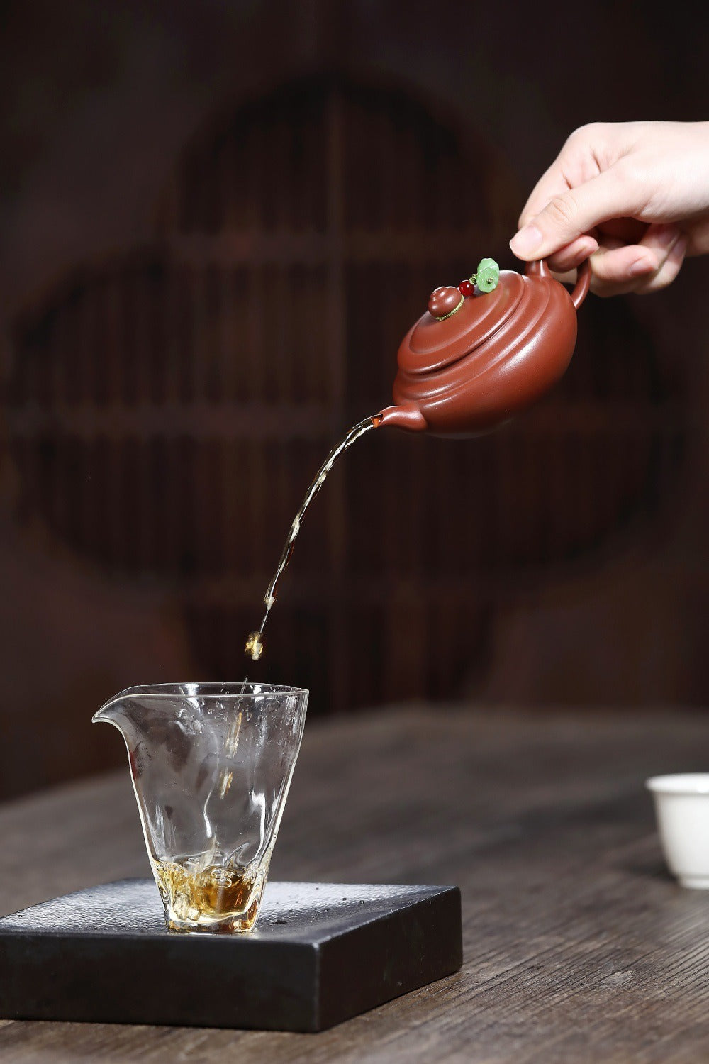 宜兴紫砂茶壶 [扁樱观红] (红皮龙 - 130ml)