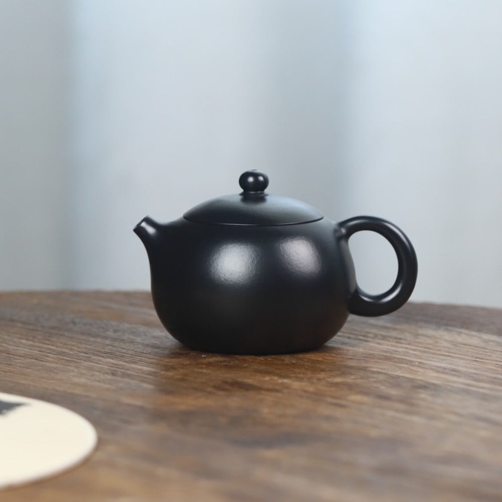 Théière Yixing Zisha entièrement faite à la main [Pot Xishi] (Hei Ni - 230 ml)