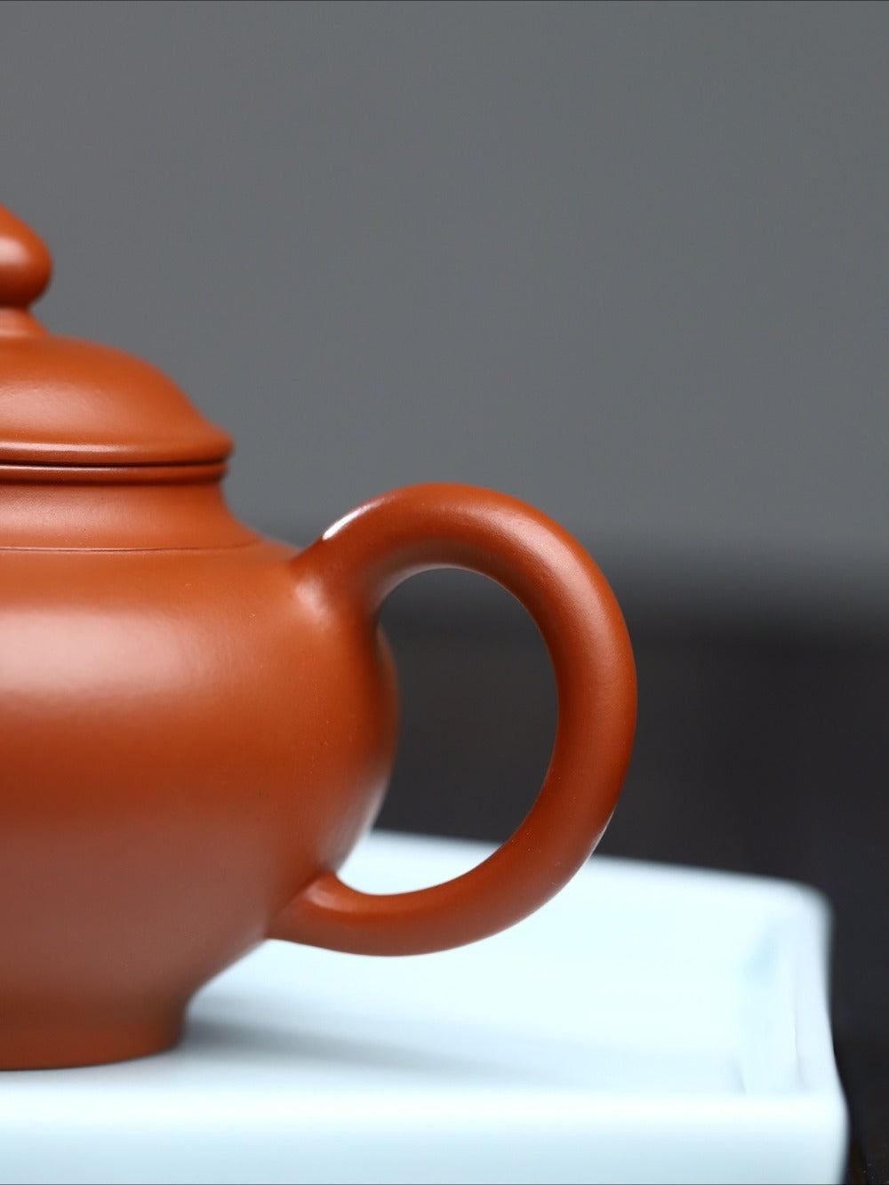 Vollständig handgefertigte Yixing Zisha Teekanne [Xiao Ying Pot] (Zhao Zhuang Zhu Ni- 240ml)