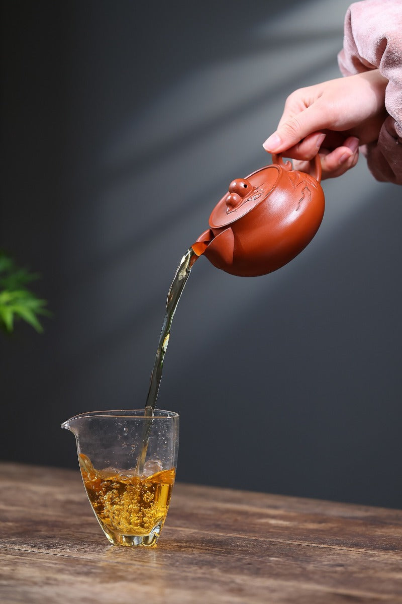 Yixing Zisha Teapot [Peach Leaves Gourd] (Zhao Zhuang Zhu Ni - 260ml)