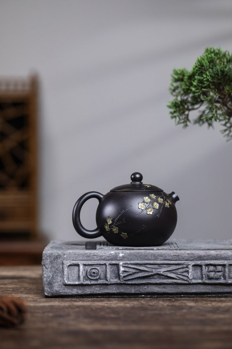 Yixing Zisha Teapot [Plum Blossom Xishi] (Shi Huang - 270ml)