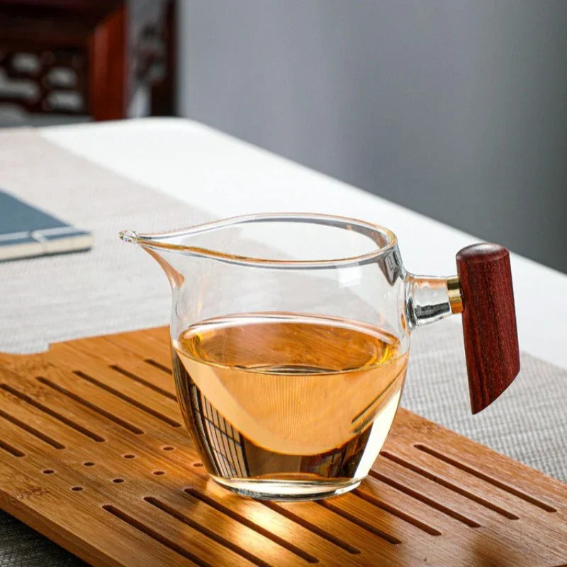 flora-glass-fair-cup-with-stainless-steel-stainer-350ml-yiqin-tea-house-yiqinteahouse-com-8 - YIQIN TEA HOUSE 一沁茶舍 yiqinteahouse.com