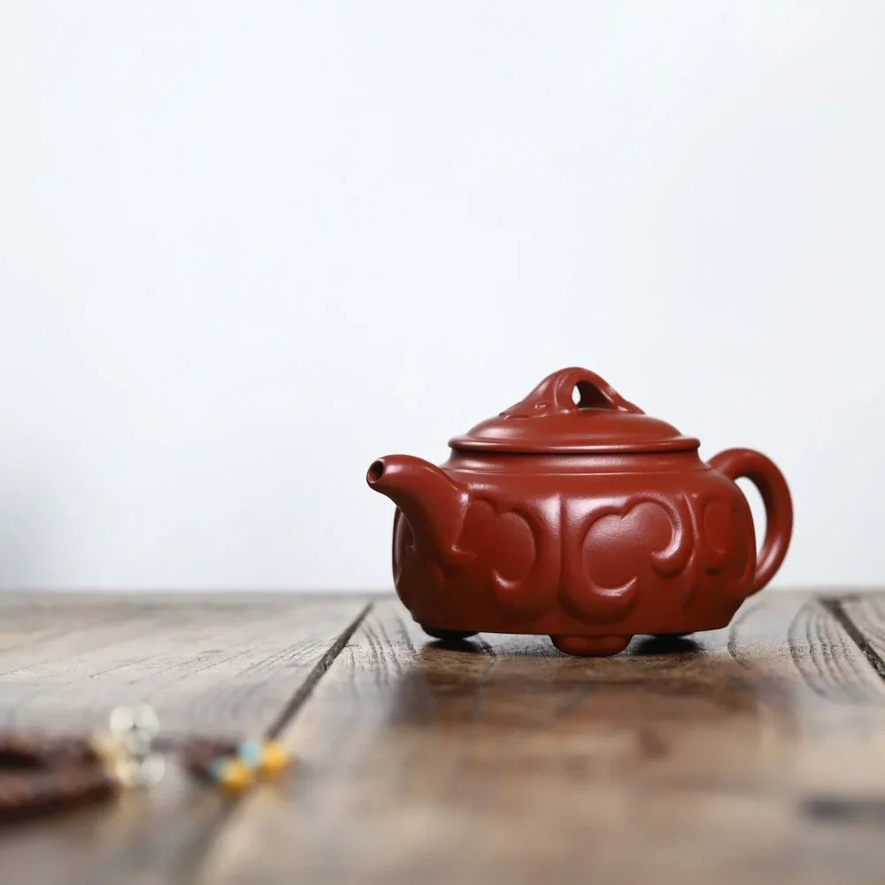 全手工宜兴紫砂茶壶 [三足如意壶] (大红袍 - 260ml)