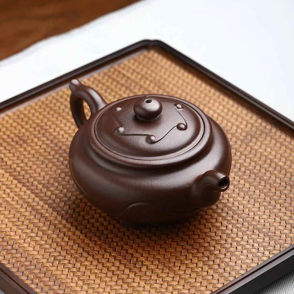full-handmade-yixing-zisha-teapot-3-legs-ruyi-pot-shi-hong-230ml-yiqin-tea-house-yiqinteahouse-com-5 - YIQIN TEA HOUSE 一沁茶舍 yiqinteahouse.com
