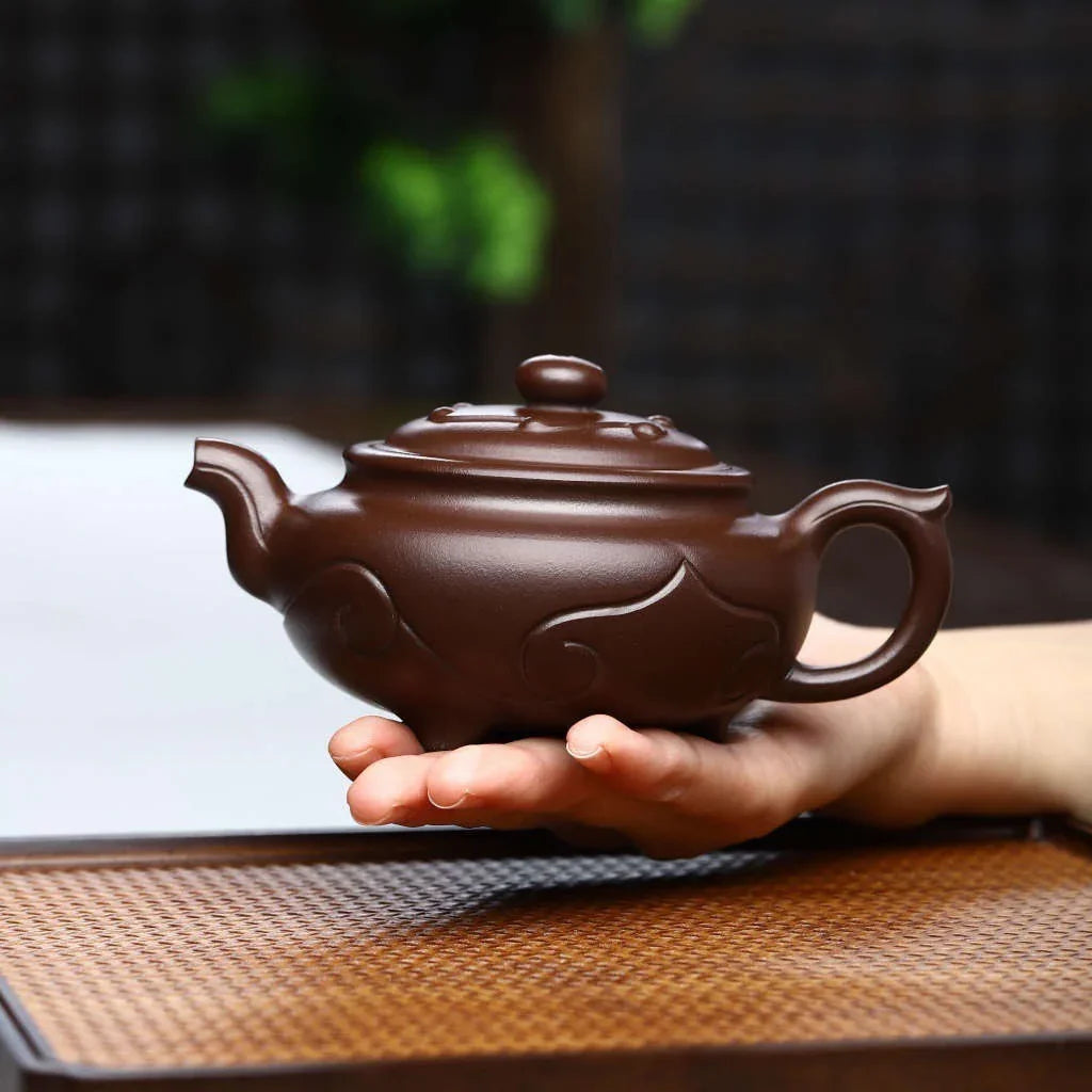 full-handmade-yixing-zisha-teapot-3-legs-ruyi-pot-shi-hong-230ml-yiqin-tea-house-yiqinteahouse-com-6 - YIQIN TEA HOUSE 一沁茶舍 yiqinteahouse.com