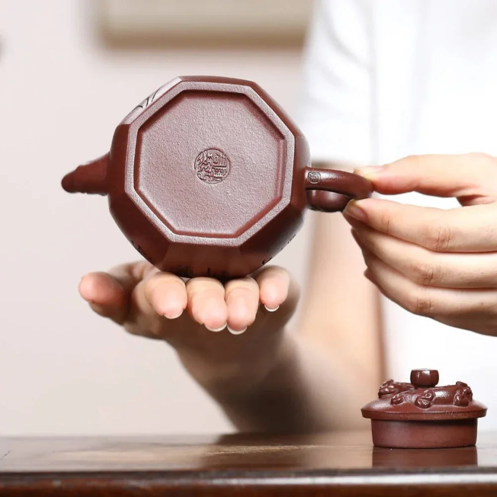 Full Handmade Yixing Zisha Teapot [Bamian Linglong Pot] (Zi Ni - 200ml)