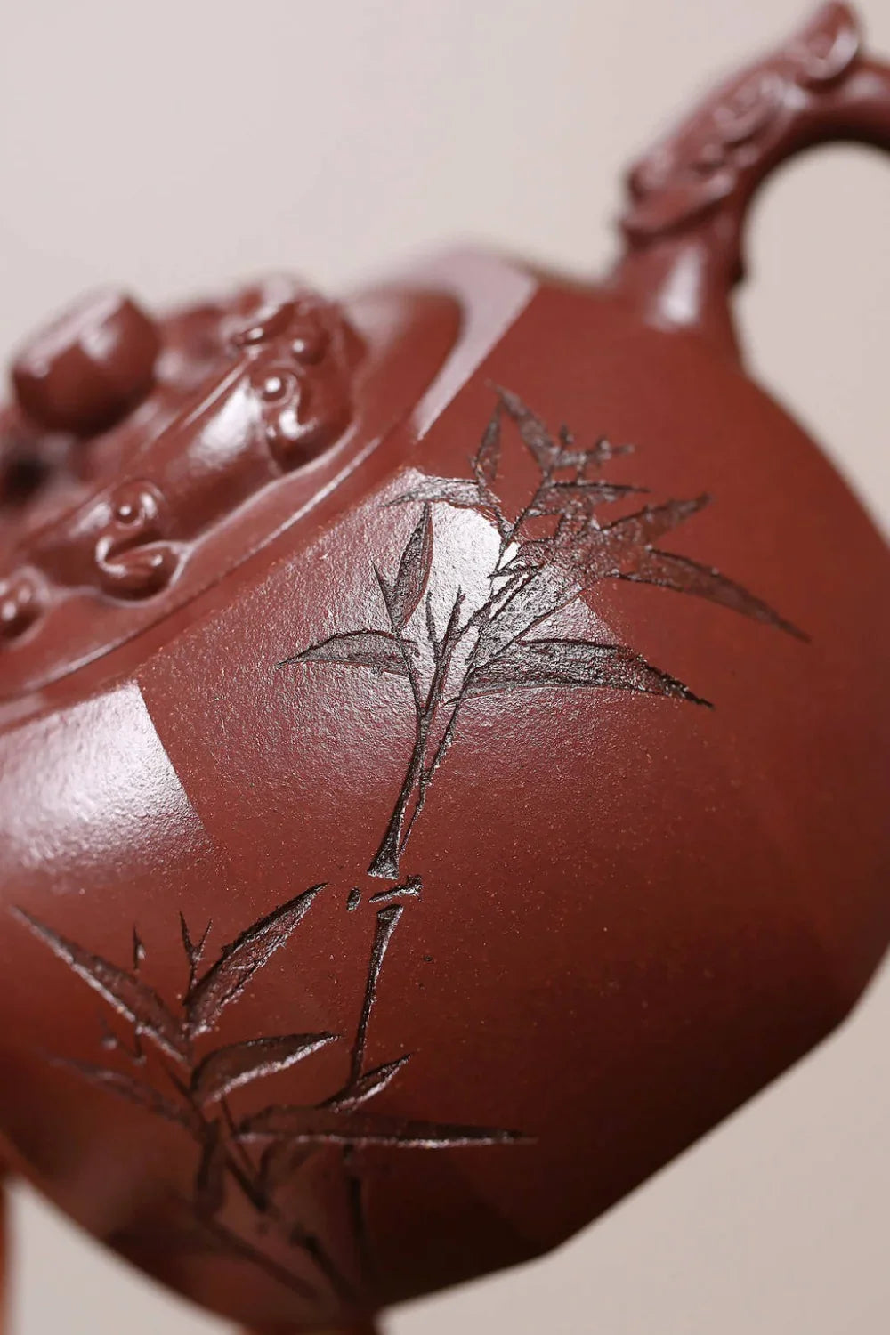 Full Handmade Yixing Zisha Teapot [Bamian Linglong Pot] (Zi Ni - 200ml)