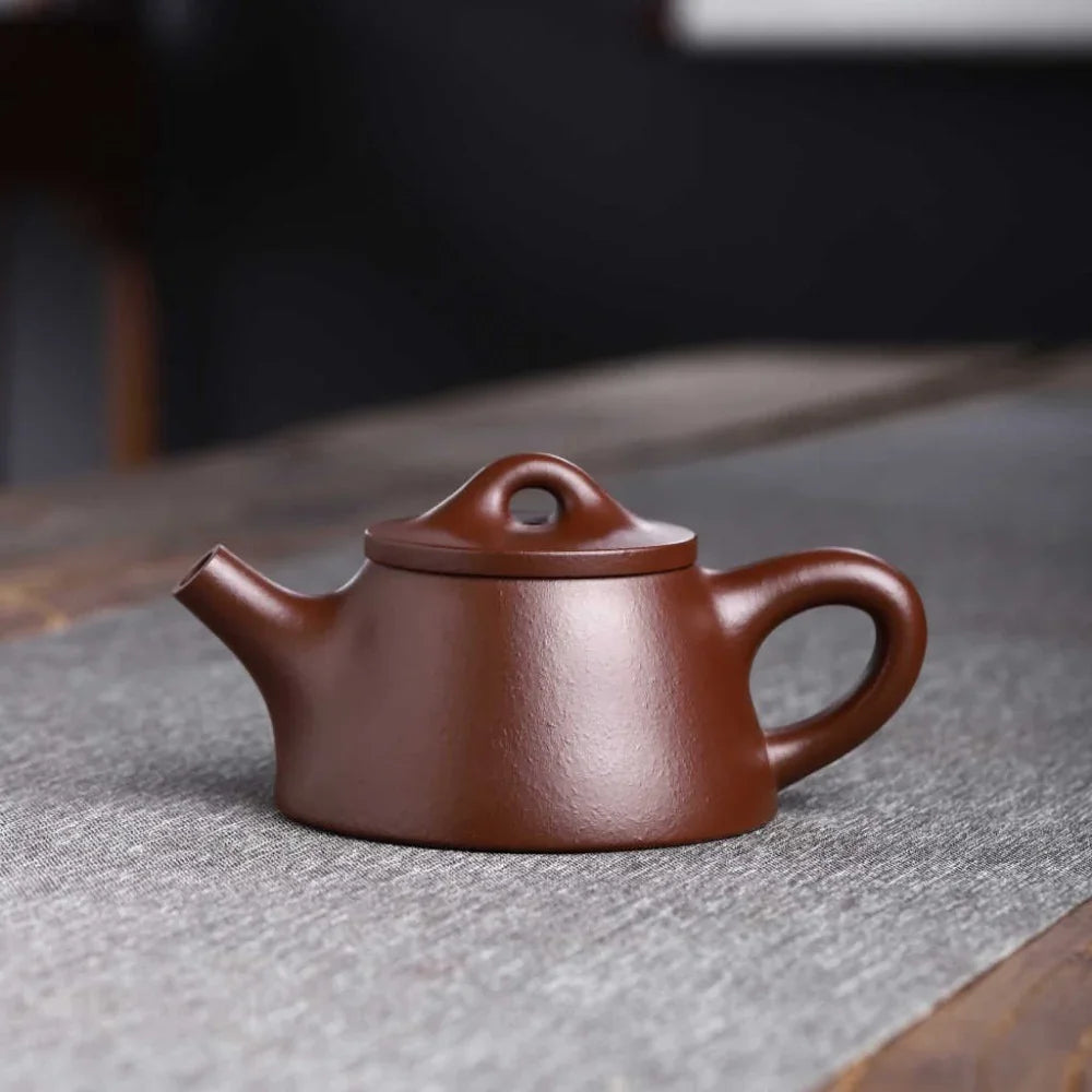 Teko Zisha Yixing Buatan Tangan Sepenuhnya [Teko Bawang Shi Piao] (Zi Ni - 160ml)