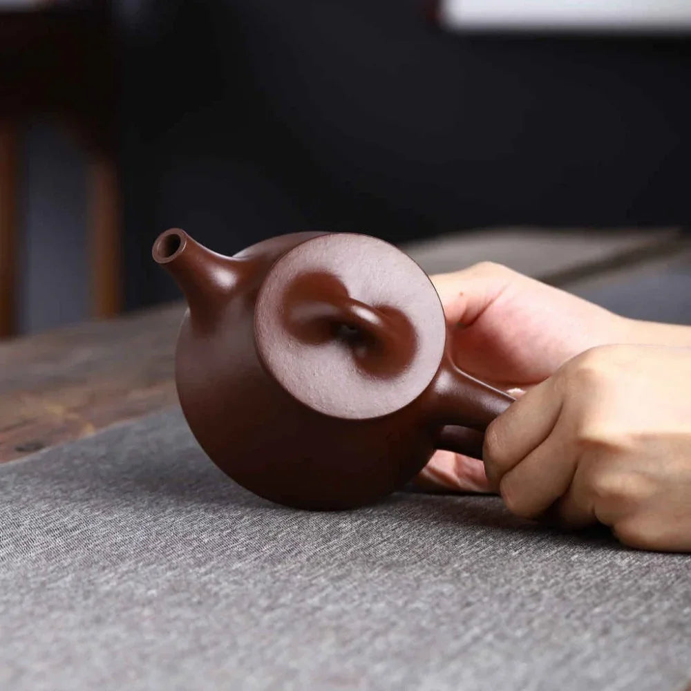 Teko Zisha Yixing Buatan Tangan Sepenuhnya [Teko Bawang Shi Piao] (Zi Ni - 160ml)
