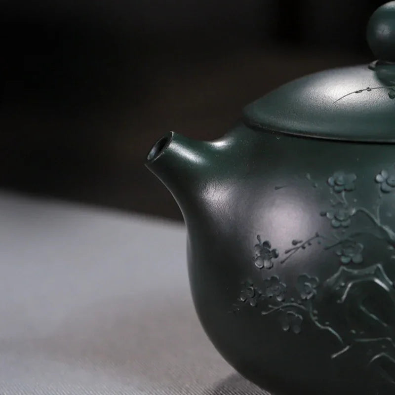 Teko Zisha Yixing Buatan Tangan Sepenuhnya [Big Plum Blossom Xishi Pot] (Feicui Lu Ni - 470ml)