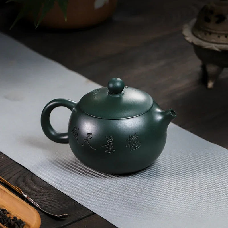 Teko Zisha Yixing Buatan Tangan Sepenuhnya [Big Plum Blossom Xishi Pot] (Feicui Lu Ni - 470ml)