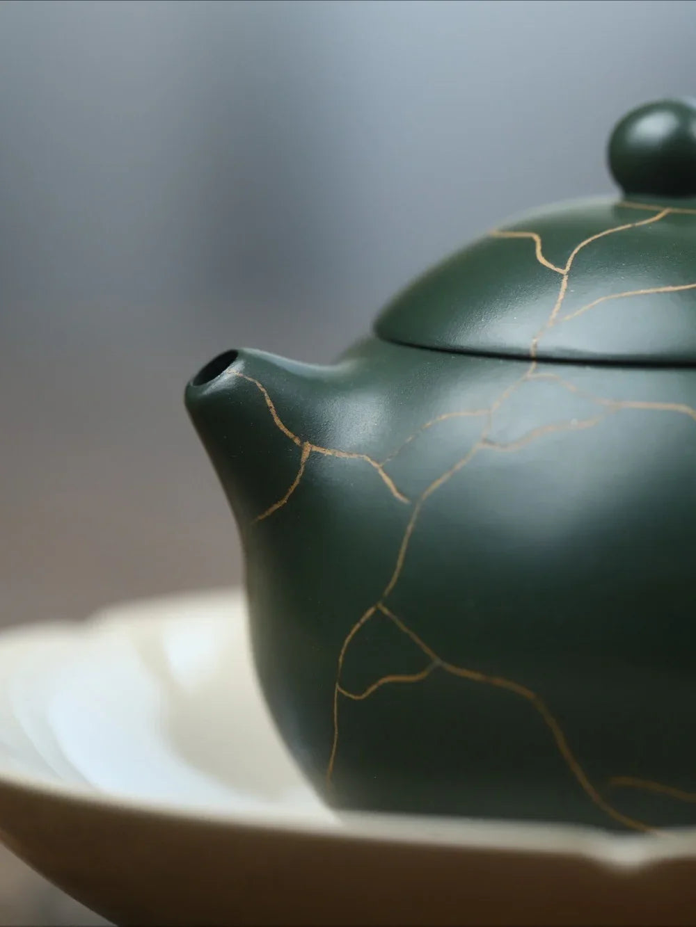 Full Handmade Yixing Zisha Teapot [Bing Wen Wendan Pot] (Minguo Lu Ni- 210ml)