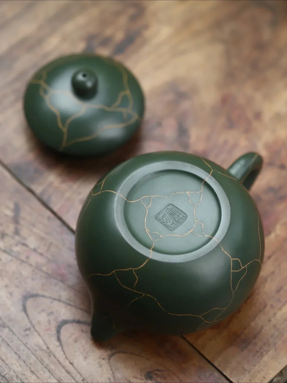 Full Handmade Yixing Zisha Teapot [Bing Wen Wendan Pot] (Minguo Lu Ni- 210ml)
