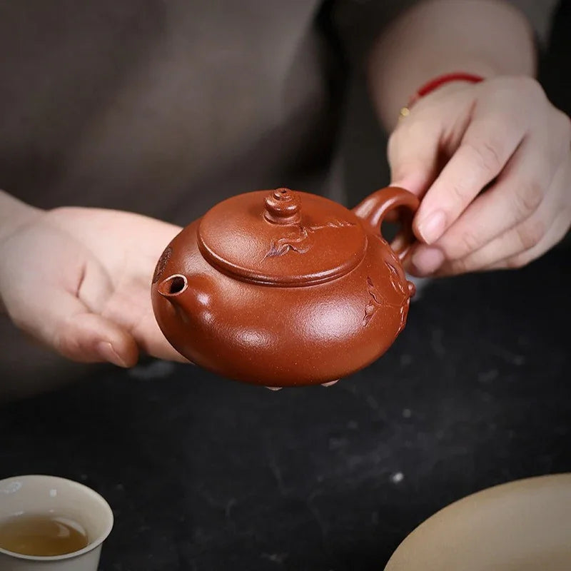 Teko Zisha Yixing Buatan Tangan Sepenuhnya [Chun Hua] (Zhu Sha Zhu Ni - 180ml)
