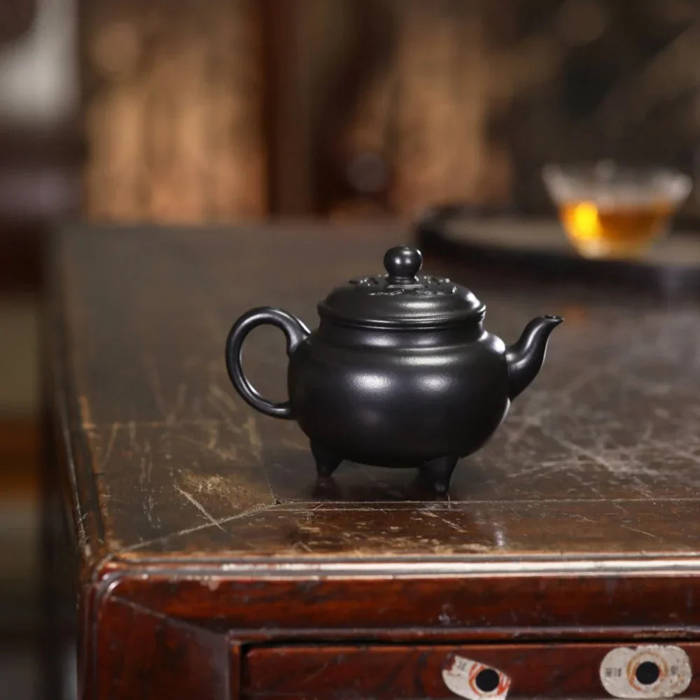 Teiera Yixing Zisha completamente fatta a mano [Dabin Ruyi Pot] (Hei Ni - 210ml)