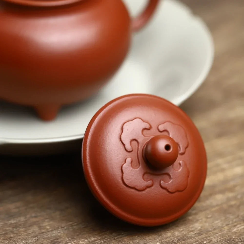 Full Handmade Yixing Zisha Teapot [Dabin Ruyi Pot] (Zhu Ni- 150ml)