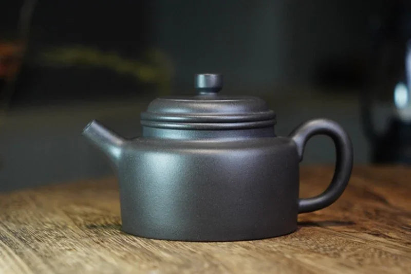 Teko Yixing Zisha Buatan Tangan Sepenuhnya [Periuk Dezhong] (Qinghui Ni - 190ml)